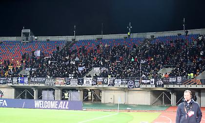 Ατελείωτο το τραγούδι στις εξέδρες από τους φίλους του ΠΑΟΚ!