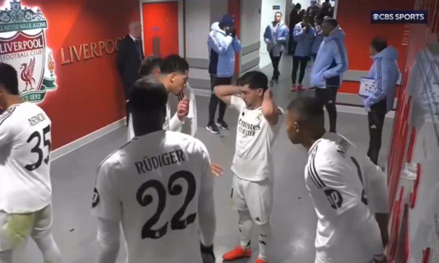 Χαμός στη Ρεάλ: Ο Μπέλιγχαμ αγνόησε τον Εμπαπέ και είπε σε συμπαίκτες του να μην του δίνουν πάσα! Χαμός στη Ρεάλ: Ο Μπέλιγχαμ αγνόησε τον Εμπαπέ και είπε σε συμπαίκτες του να μην του δίνουν πάσα!