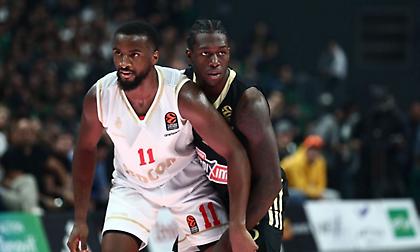 Μεγάλη ένταση μεταξύ Ναν-Ντιαλό και παραλίγο σύρραξη στο παρκέ του ΟΑΚΑ