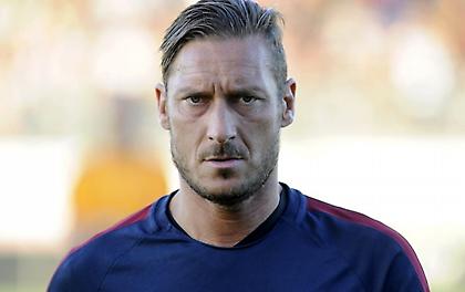 Μπλεξίματα για τον Τότι: Ερευνάται από την Εισαγγελία της Ρώμης για φοροδιαφυγή