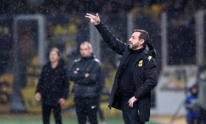 Μάντζιος: «Κάκιστη βραδιά, είχαμε πει ότι έπρεπε να θυσιαστούμε γι' αυτό το ματς και δεν το κάναμε...»