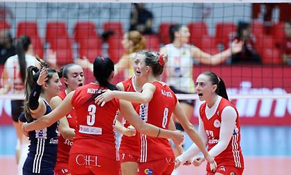 Κορυφή και περιμένει ο Ολυμπιακός, ανεβαίνει ο Παναθηναϊκός