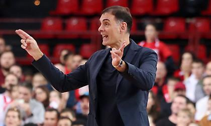 Μπαρτζώκας: «Κοιτάμε την αγορά αλλά δεν είμαστε σίγουροι αν πρέπει να πάρουμε παίκτη στη θέση του Ράιτ»