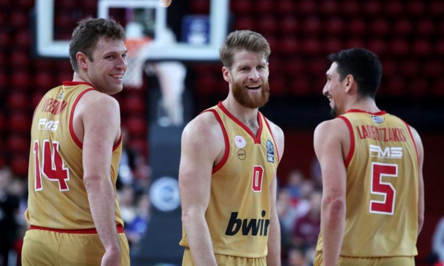 Τον πήραν απ' το χέρι: Όλα τα μεγάλα καλάθια από Γουόκαπ και Λαρεντζάκη που έσωσαν τον Ολυμπιακό