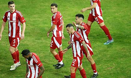 Βαθμολογία: Πρωταθλητής χειμώνα ο Ολυμπιακός, έμεινε 4ος με «πληγή» στο 90' ο Παναθηναϊκός