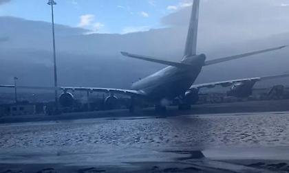 «Λίμνη» ο χώρος στάθμευσης του αεροδρομίου «Μακεδονία» στη Θεσσαλονίκη