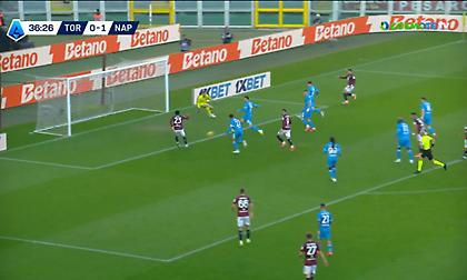 Έχασε το άχαστο σκοντάφτοντας προ κενής εστίας ο Κοκό!