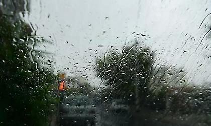 Κακοκαιρία «Bora»: Ήχησε το 112 σε Τέμπη και Χαλκιδική