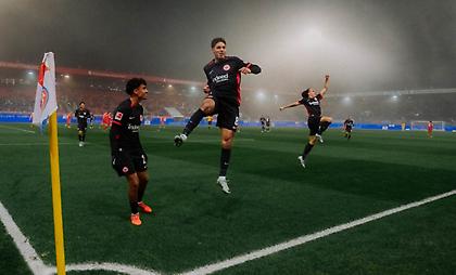 Πέρασε και από την έδρα της Χάιντενχαϊμ και μείωσε στο -4 από την Μπάγερν η Άιντραχτ