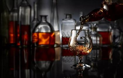 Στο νοσοκομείο Αγρινίου δύο 15χρονες από κατανάλωση αλκοόλ - Συνελήφθησαν οι γονείς τους