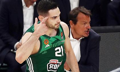 Αταμάν για Παπαπέτρου: «Δεν πρέπει να κάνει παράπονα, μένει εκτός να καταλάβει κάποια πράγματα»