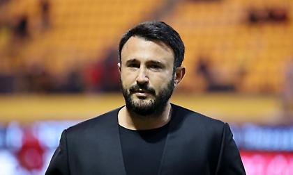 Ομιλία Καρυπίδη στους παίκτες του Άρη: «Αδικείτε τους εαυτούς σας - Περιμένω να δω αντίδραση και πάθος»