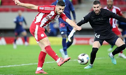 Μία πάνω στη γραμμή & δύο δοκάρια: Μυθική τριπλή χαμένη ευκαιρία του Μασούρα!