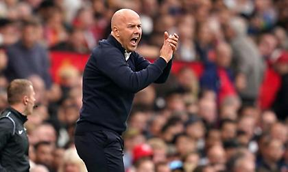 Ο Σλοτ… μπούκαρε στο δωμάτιο των διαιτητών, στο ημίχρονο του Νιουκάστλ-Λίβερπουλ!