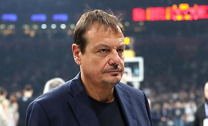 Βόμβες Αταμάν: «Παίξαμε σαν ομάδα παλαιμάχων - Με το μπάσκετ που παίζουμε δεν μπορούμε καν να σκεφτόμαστε το Final 4»!