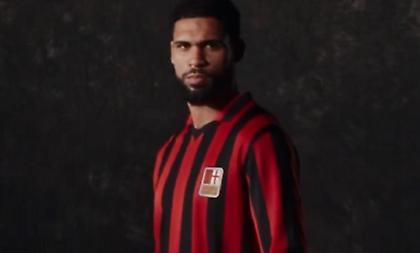 Γενέθλια με... επική φανέλα για τη Μίλαν