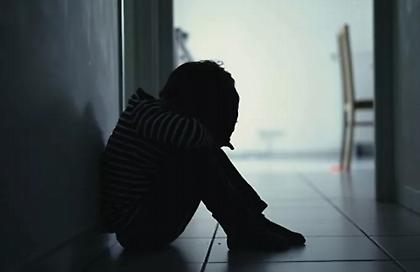 Στον ανακριτή και η σύζυγος του αστυνομικού της Βουλής - Αποκαλύψεις σοκ για τον εφιάλτη που βίωναν τα παιδιά