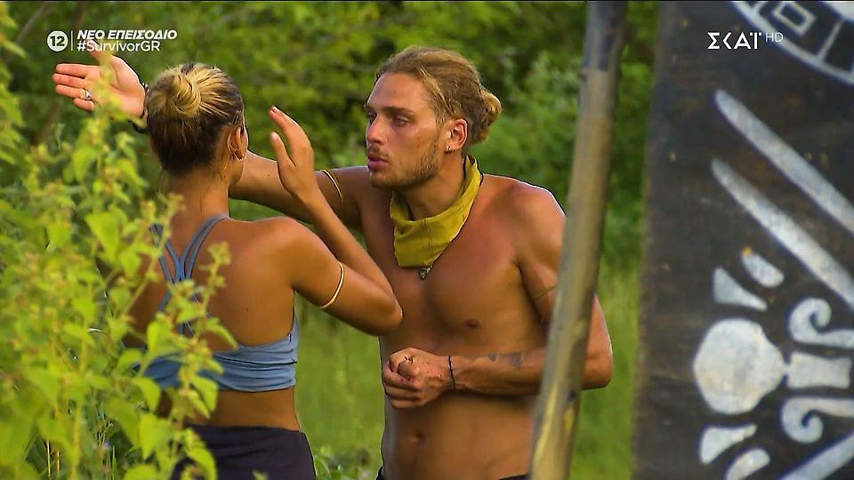 Survivor - Μεγάλος καυγάς Βίκυς - Νίνο: «Δεν θα μου ξανακάνεις σουτ!»