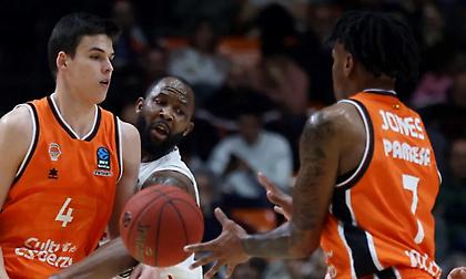 Συνέχισε με το απόλυτο η Βαλένθια, παρέμεινε πρώτη η Μπαχτσέσεχιρ, θρίαμβος της Χάποελ Τελ Αβίβ