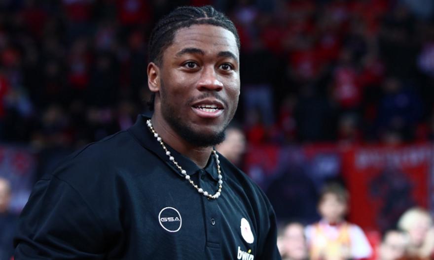 «Να σκέφτεσαι θετικά και να παραμείνεις δυνατός»: Οι ευχές του Ολυμπιακού στον Ράιτ