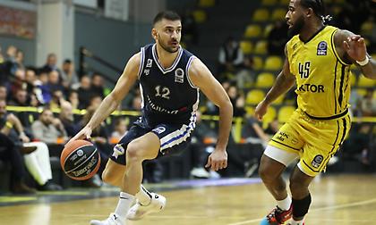 Πέρασε από το Μαρούσι και συνεχίζει ακάθεκτη η Καρδίτσα