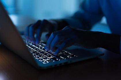 Σύλληψη ημεδαπού για πορνογραφία ανηλίκων