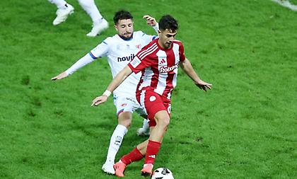 Νικολακόπουλος: «Ο Ολυμπιακός περιμένει τους τρεις και ξεκινάει για Τβέντε»