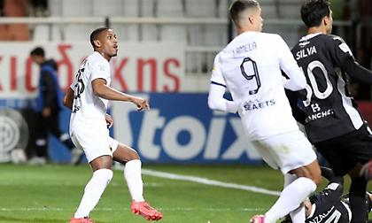 Η αποβολή του Νους, η σουτάρα του Καραχάλιου και τα γκολ της ανατροπής από Μουκουντί-Μαρσιάλ: Τα highights του ΟΦΗ-ΑΕΚ