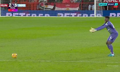 Έπος: Ο Ονάνα προσπαθούσε επί 30 δευτερόλεπτα να… κλέψει μέτρα σε φάουλ στο κέντρο!