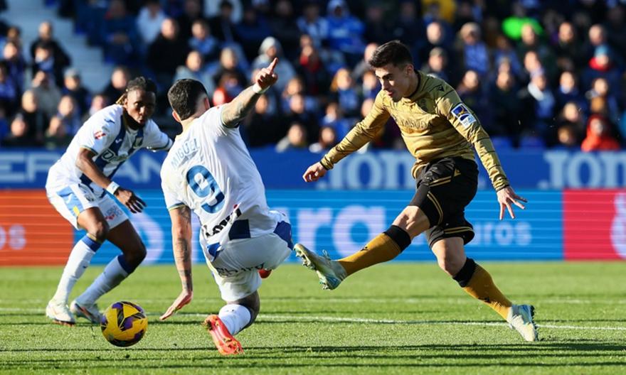 Συνέχισε με φόρα η Σοσιεδάδ, πέρασε με τριάρα από την έδρα της Λεγανές