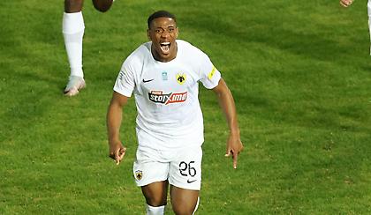 ΑΕΚ: Έπαθαν «πλάκα» στην Αγγλία με τον χορό του Μαρσιάλ στο αεροδρόμιο του Ηρακλείου