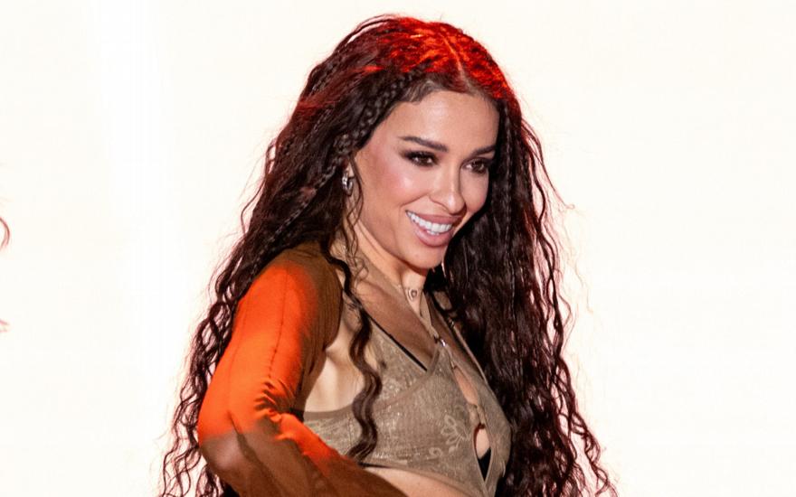 Κέρασαν την Φουρέιρα μελομακάρονο στην πίστα και το... γιόρτασε!