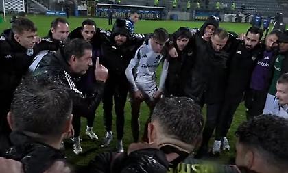 Βιτόρια στους παίκτες του: «Είστε δουλευταράδες, πολεμήσατε και αξίζατε αυτή τη νίκη»!