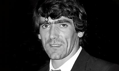 Το «αντίο» της ΑΕΚ στον Νίκο Σαργκάνη - Παρών στην κηδεία ο Ηλιόπουλος