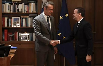 Συνάντηση Δούκα με Μητσοτάκη, στο τραπέζι και ο Βοτανικός