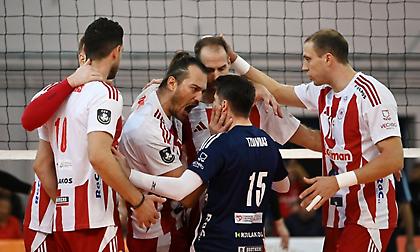 Τυφώνας Ολυμπιακός, «καθάρισε» τον ΠΑΟΚ και σήκωσε το Λιγκ Καπ!