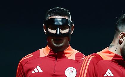 Έτοιμος για Τβέντε ο… μασκοφόρος Γιάρεμτσουκ (pics)