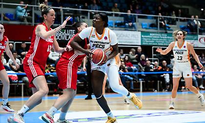 Συντριβή στην Ουγγαρία για τον Ολυμπιακό που ψάχνει ένα θαύμα στο ΣΕΦ για να προκριθεί