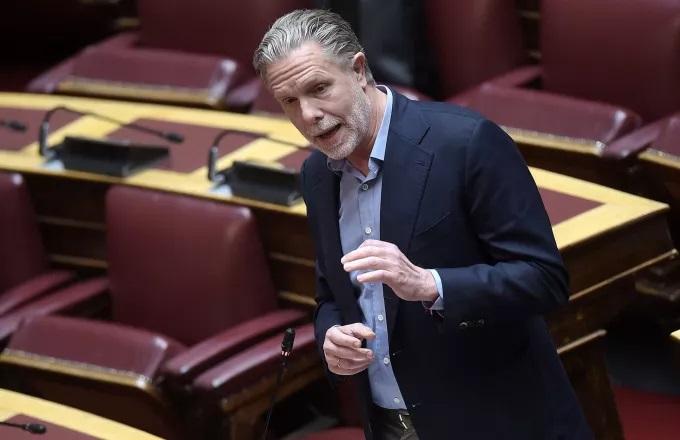 Στο «κόκκινο» η αντιπαράθεση στη Βουλή για την ακρίβεια