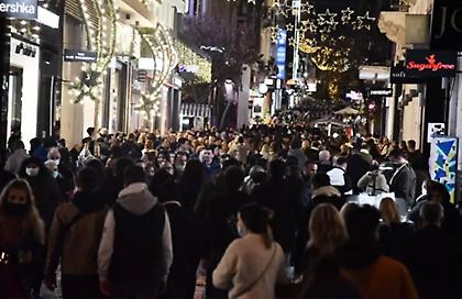 Εμπορικά καταστήματα: Πρεμιέρα σήμερα για το εορταστικό ωράριο