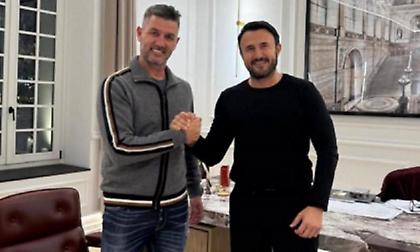 Έφτασε Θεσσαλονίκη για Άρη ο Ουζουνίδης