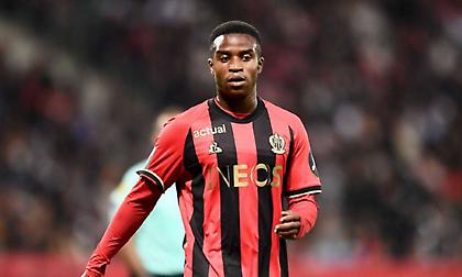 Σάλος με Μουκοκό: Ο πατέρας του αποκάλυψε ότι είναι τέσσερα χρόνια μεγαλύτερος