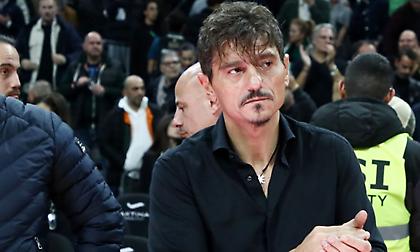 Πόσταρε… πούλμαν στο Instagram ο Γιαννακόπουλος (pic)