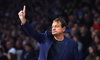 Αποθεώθηκε από τους φίλους της Εφές στο «Σινάν Ερντέμ» ο Αταμάν!