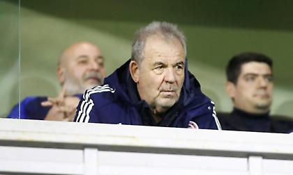 Οι επιφυλάξεις Αγραφιώτη στη δωρεά Ηλιόπουλου στις ΕΠΣ