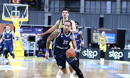 «Ισοπέδωσε» τον Άρη και συνέχισε το σερί της η Καρδίτσα