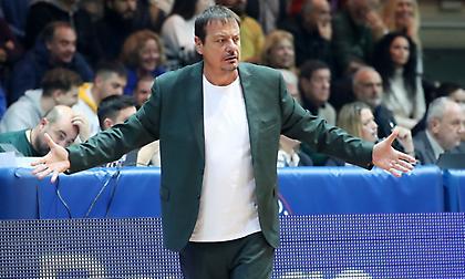 Αταμάν: «Είμαι πολύ ευχαριστημένος, γιατί δεν έχουμε χάσει κανένα παιχνίδι στο πρωτάθλημα»