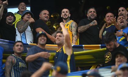 Τρελαμένος Μπενεντέτο, παρακολούθησε παιχνίδι της Μπόκα από την κερκίδα των φανατικών οπαδών της στο «Μπομπονέρα»!