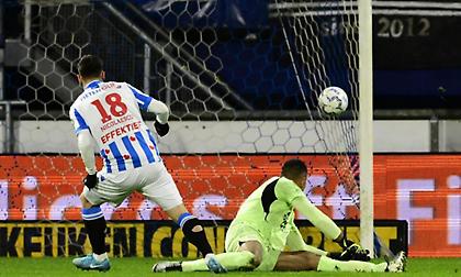 Σοκ για Αϊντχόφεν, χαρές για Φέγενορντ