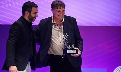 Βραβεία ΠΣΑΤ: Κορυφαίος προπονητής ο Πομάσκι, άφησε πίσω του Αταμάν και Μεντιλίμπαρ!